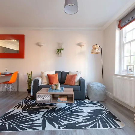 Welcoming And Radiant - One Bedroom Apartment In The Heart Of South London Exterior photo